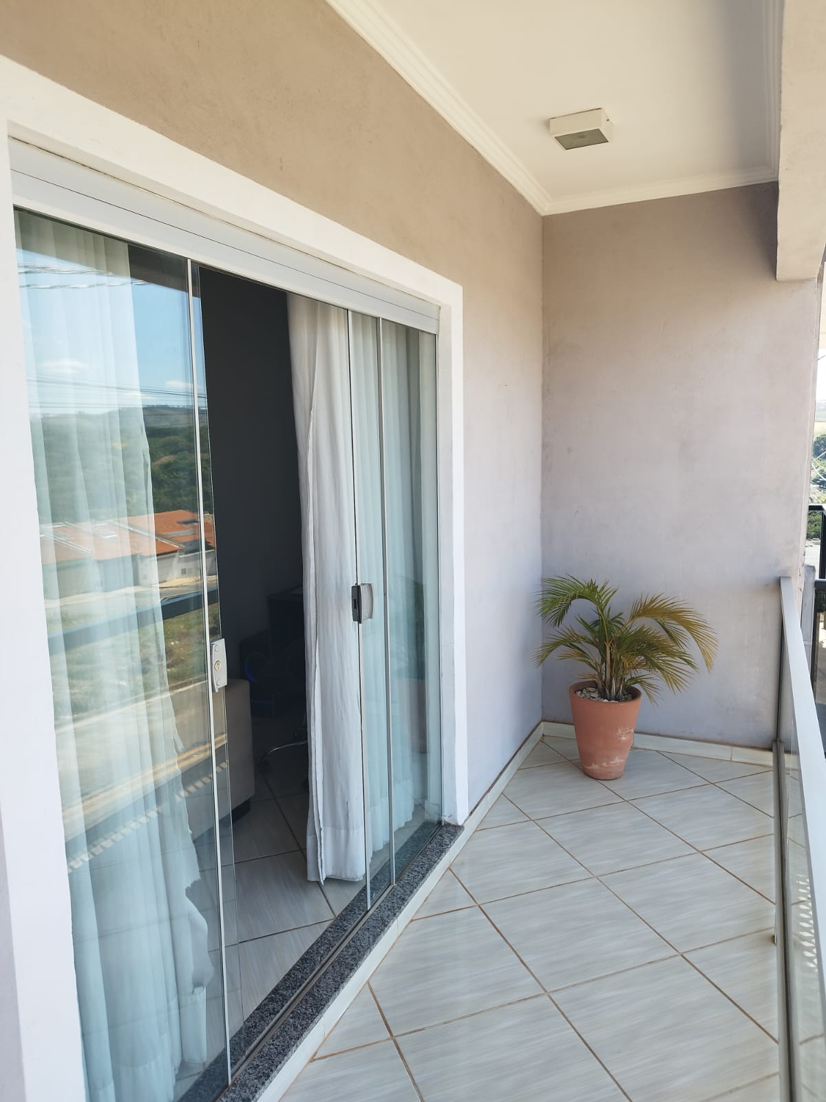 WhatsApp Image 2025-10-05 at 14.06.41 - Copia